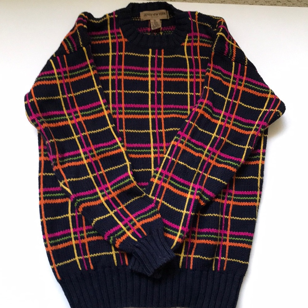 Vintage Plaid Jones New York sweater. Size M. Mint